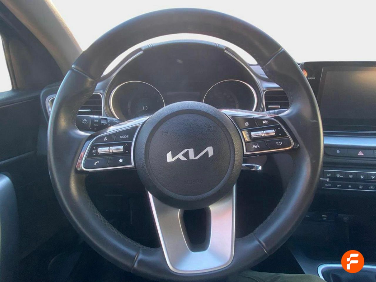 Foto Kia XCeed 12