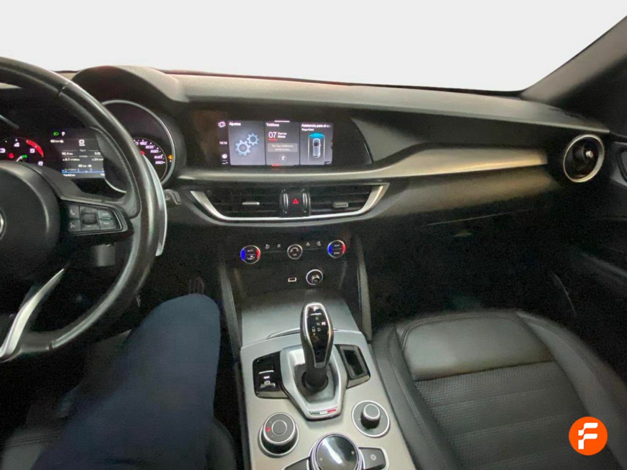 Foto Alfa Romeo Stelvio 12