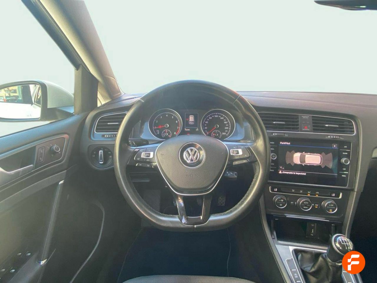 Foto Volkswagen Golf 9