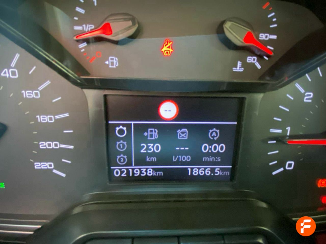 Foto Peugeot Rifter 16