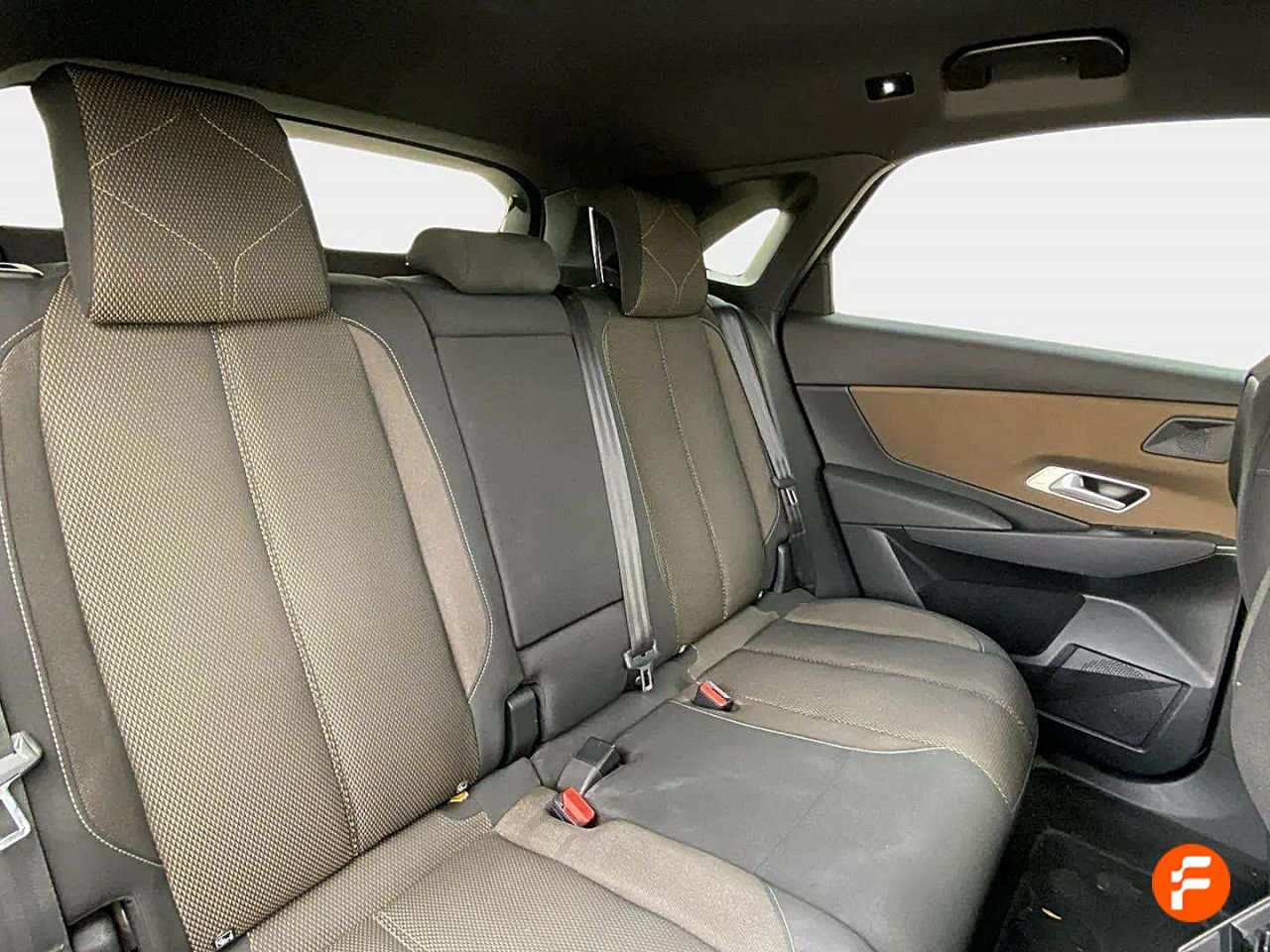 Foto DS Automobiles DS 7 16