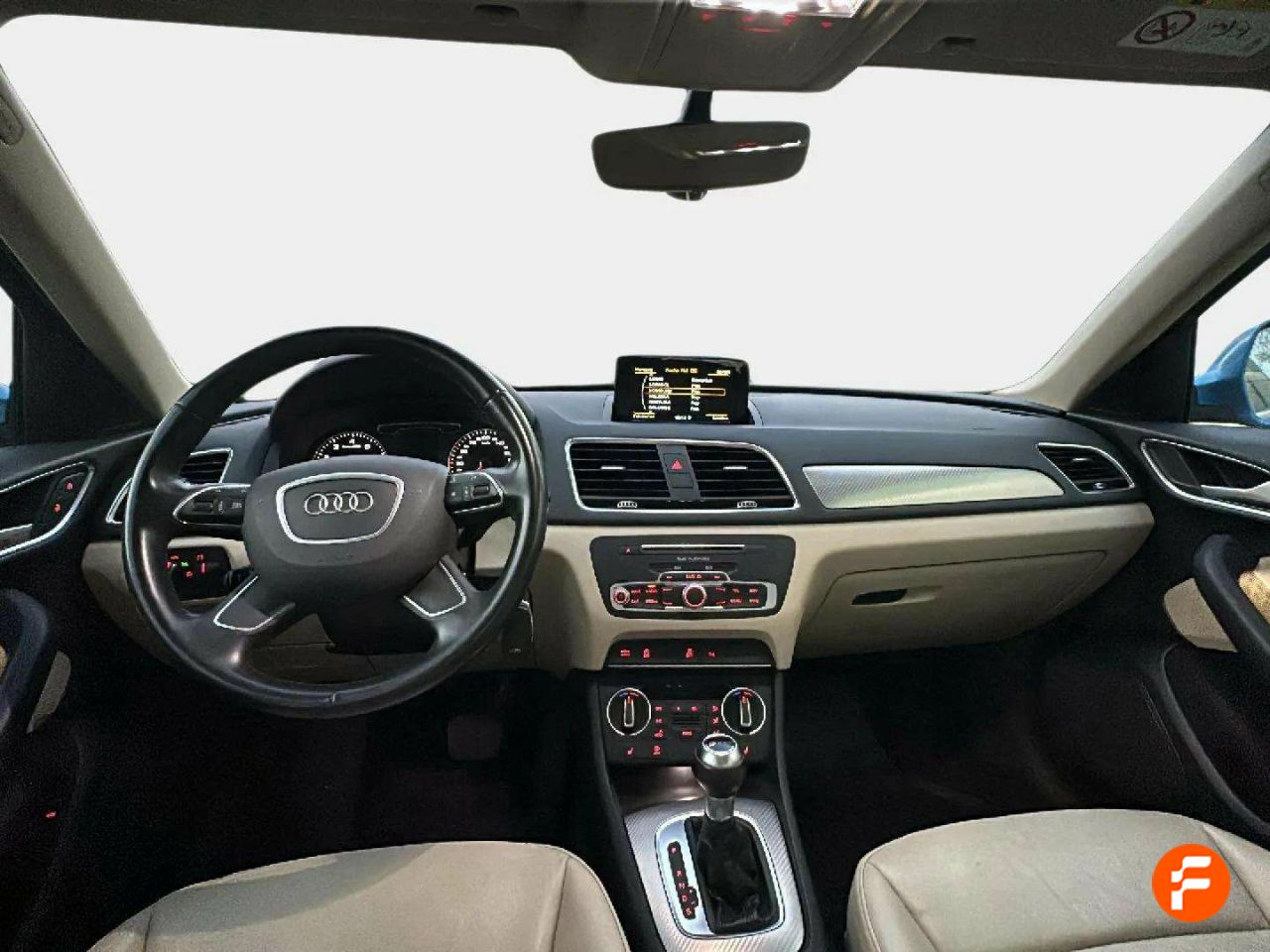 Foto Audi Q3 8