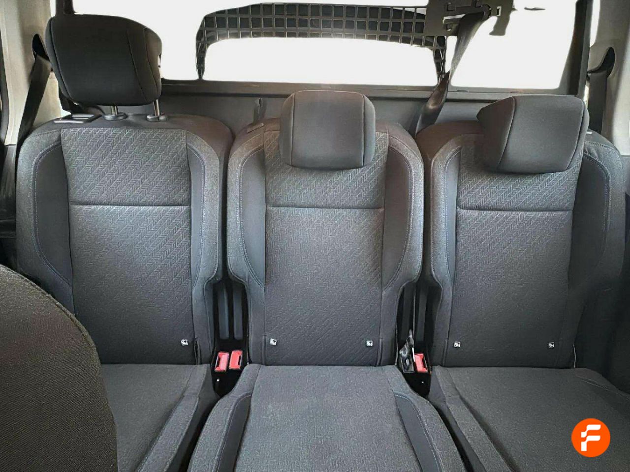 Foto Peugeot Rifter 14