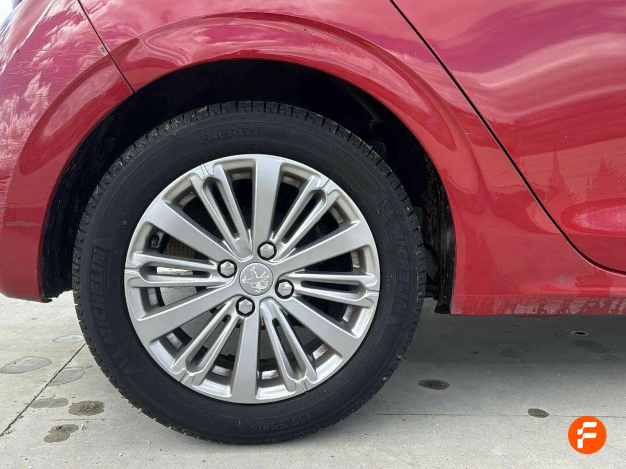 Foto Peugeot 208 8