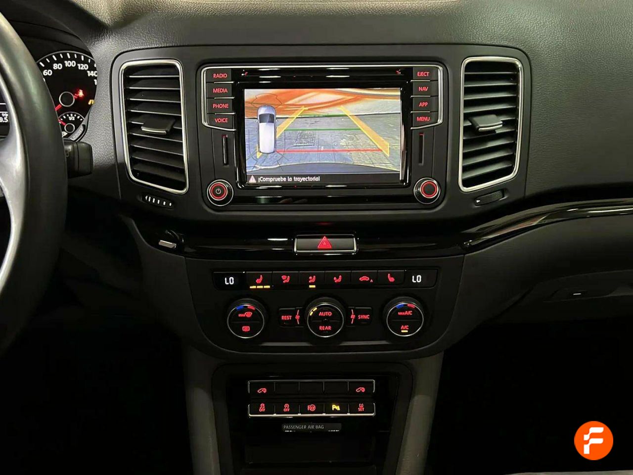 Foto Volkswagen Sharan 16