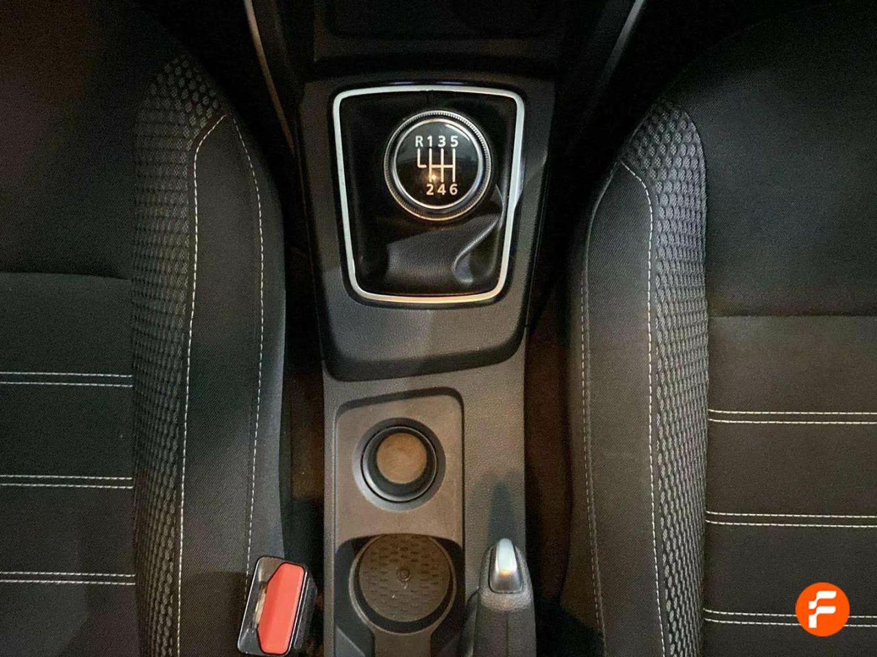 Foto Dacia Duster 18