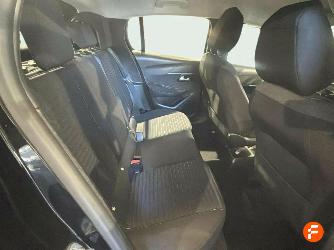 Foto Peugeot 208 15