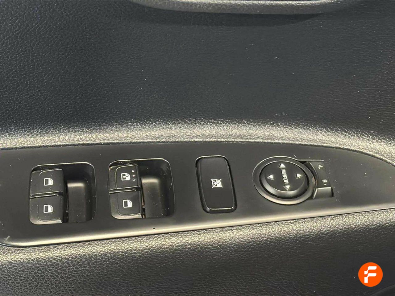 Foto Kia Rio 26