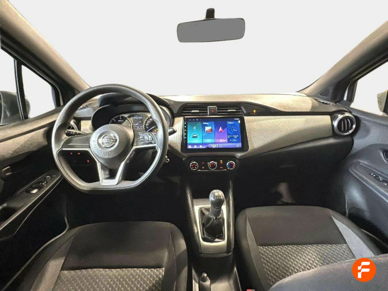 Foto Nissan Micra 10