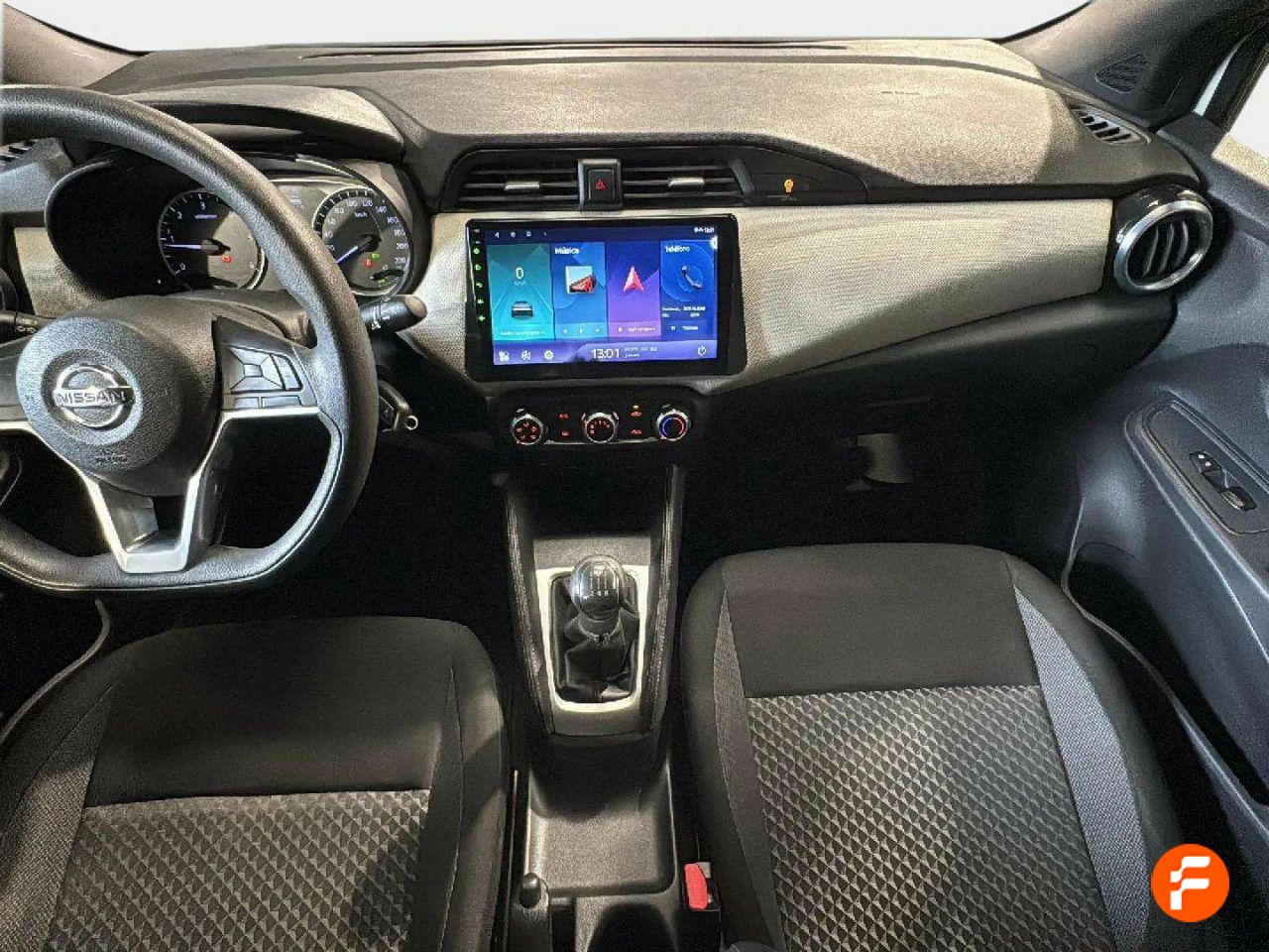 Foto Nissan Micra 11
