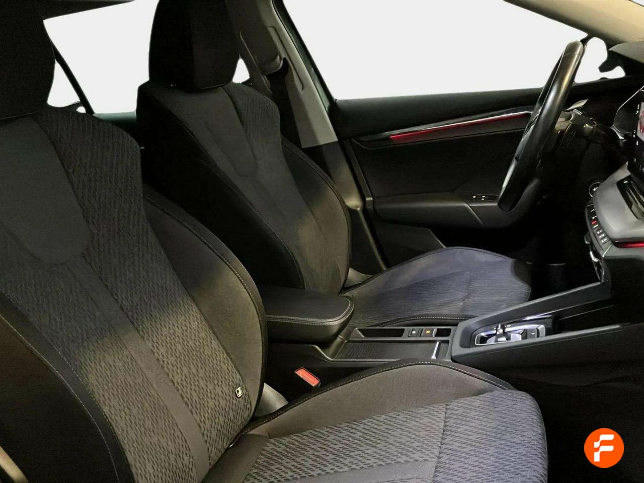 Foto Skoda Octavia 16