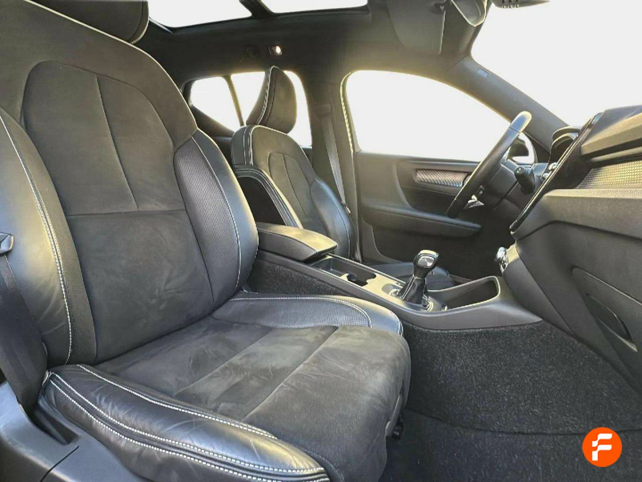 Foto Volvo XC40 15