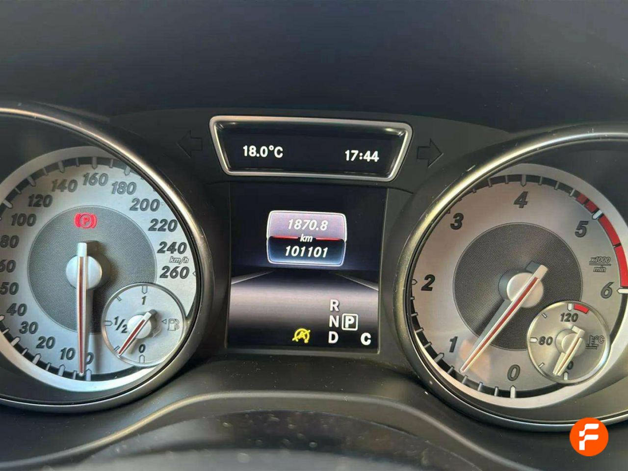 Foto Mercedes-Benz Clase CLA 14