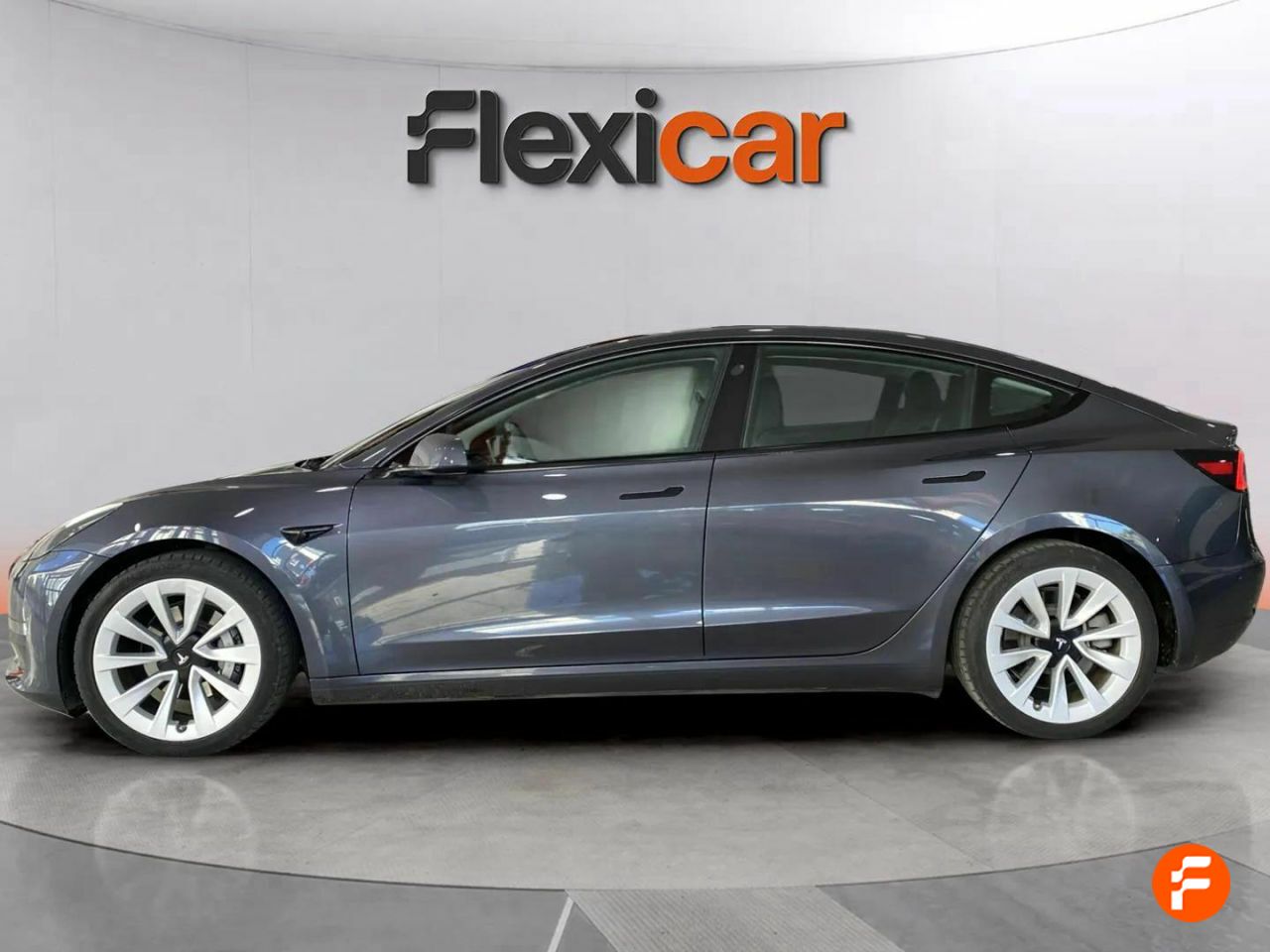 Foto Tesla Model 3 4