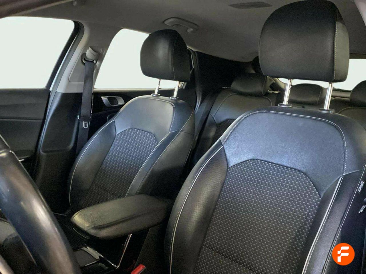 Foto Kia XCeed 9