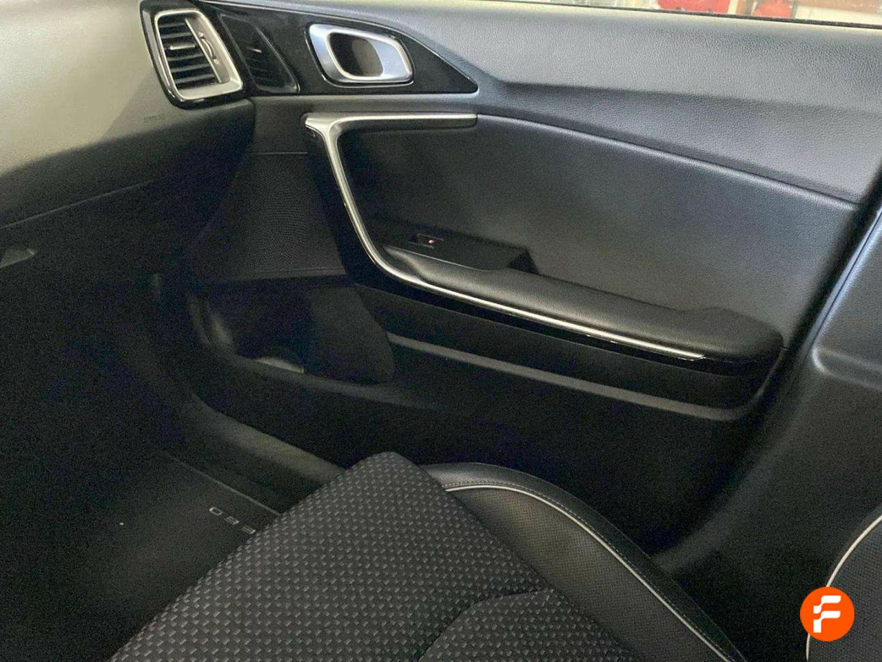 Foto Kia XCeed 16