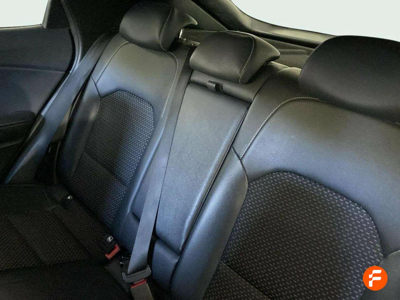 Foto Kia XCeed 35