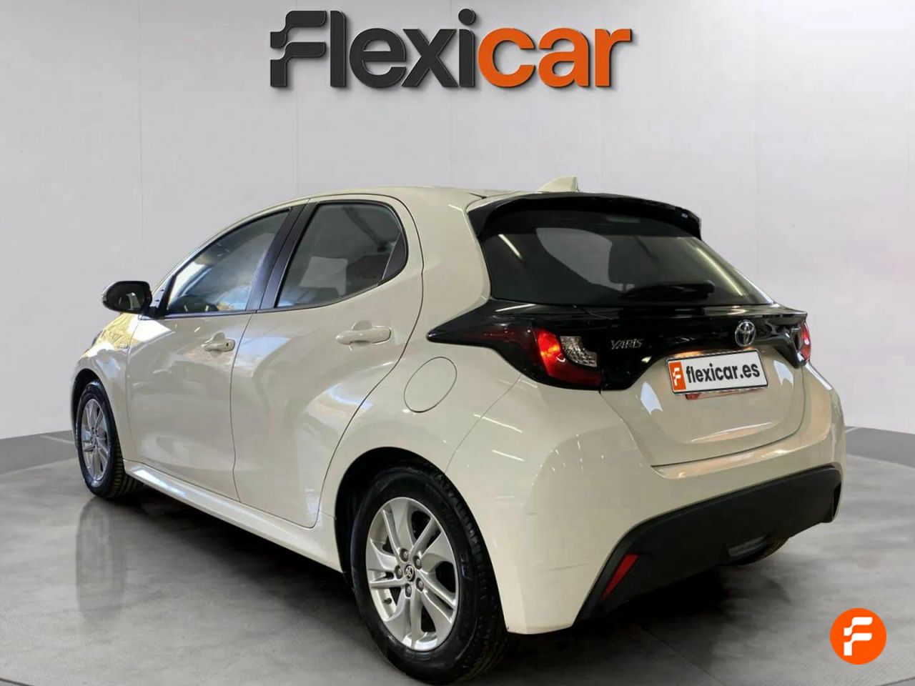 Foto Toyota Yaris 8