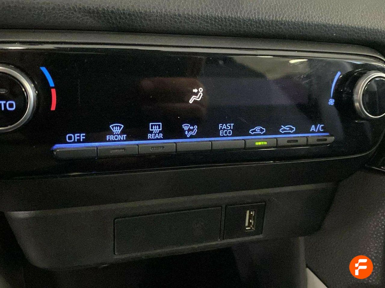 Foto Toyota Yaris 28