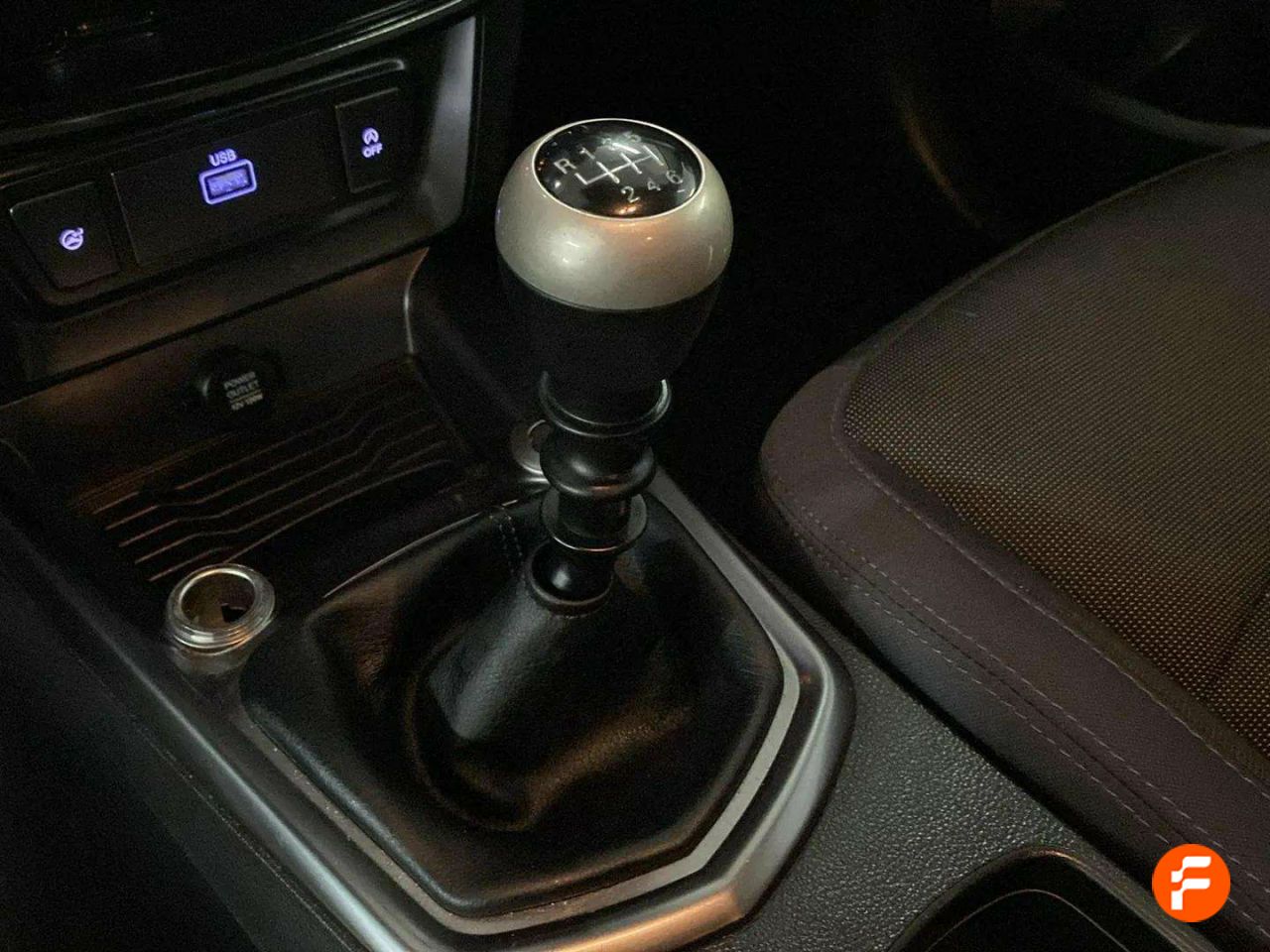 Foto SsangYong Tivoli 24