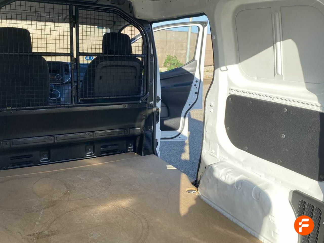 Foto Nissan e-NV200 21