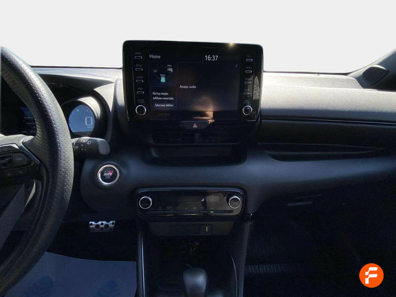 Foto Toyota Yaris 11