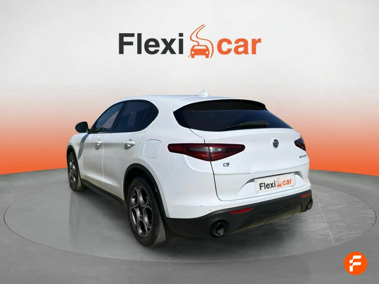 Foto Alfa Romeo Stelvio 4