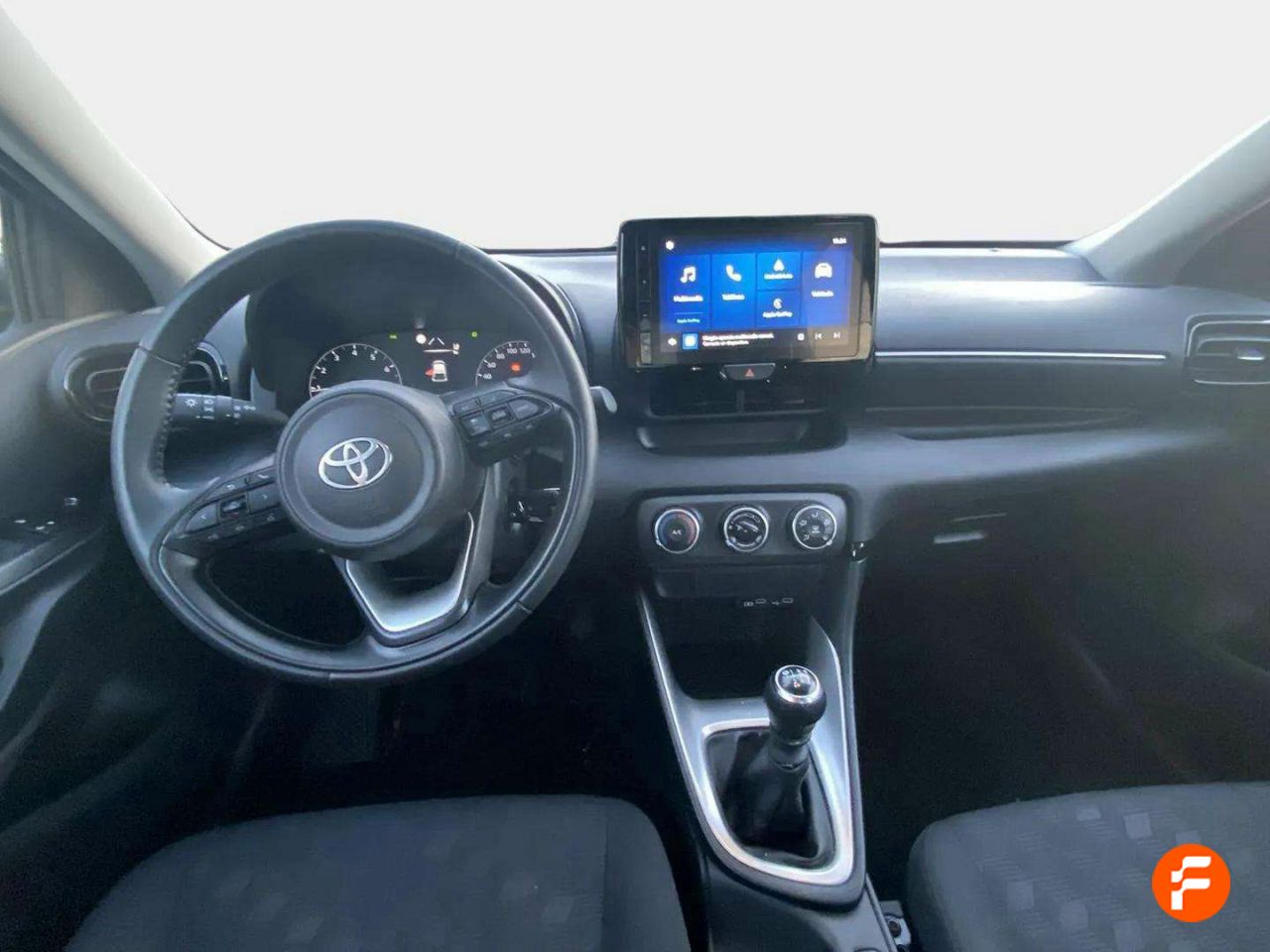 Foto Toyota Yaris 10