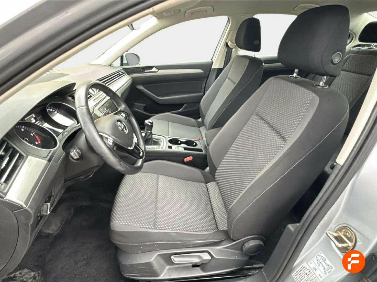 Foto Volkswagen Passat 11