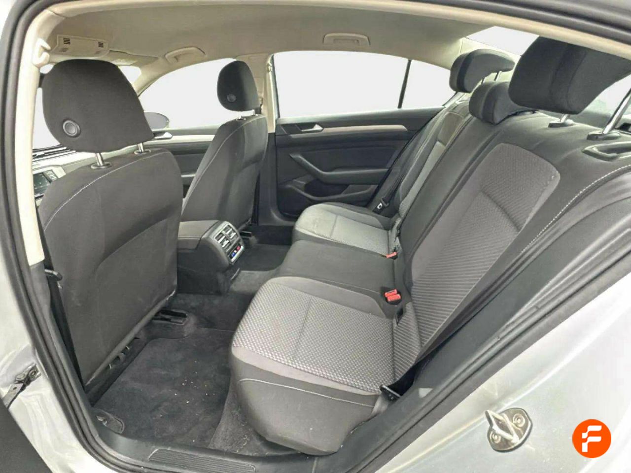Foto Volkswagen Passat 12