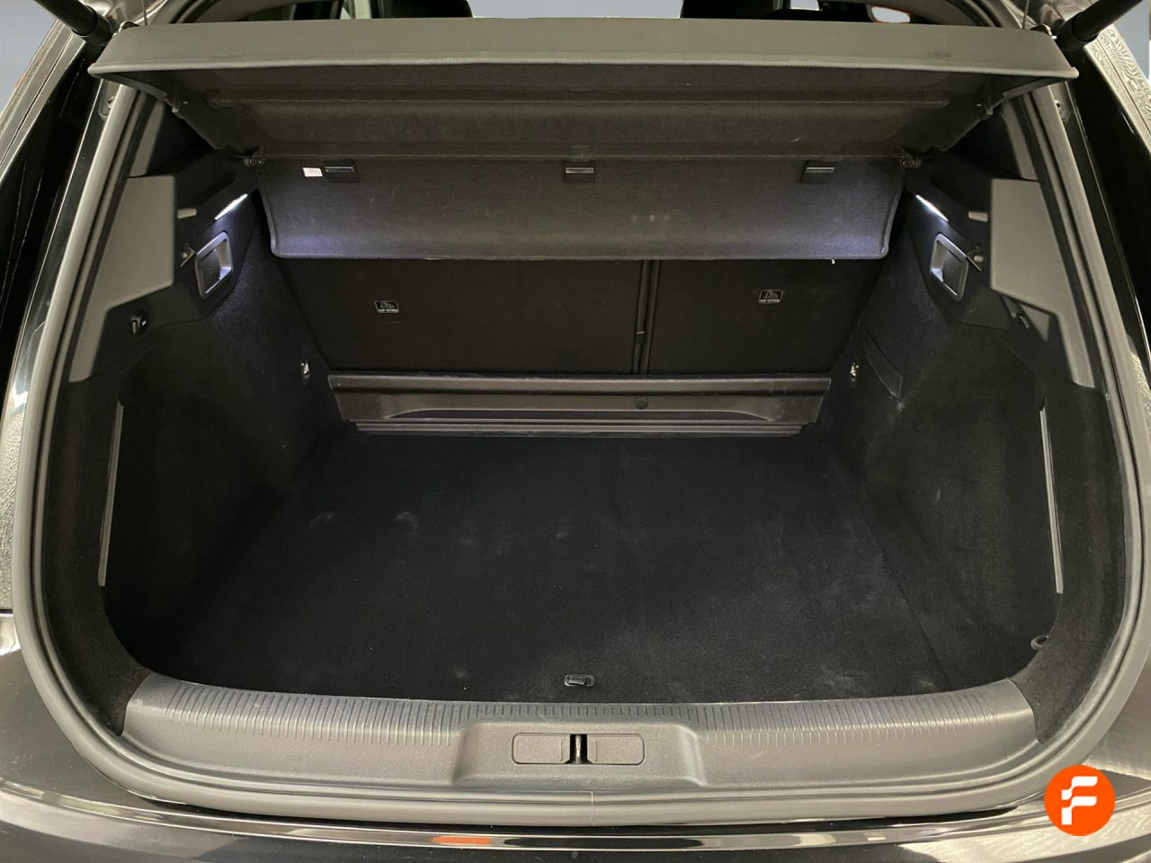 Foto DS Automobiles DS 7 10