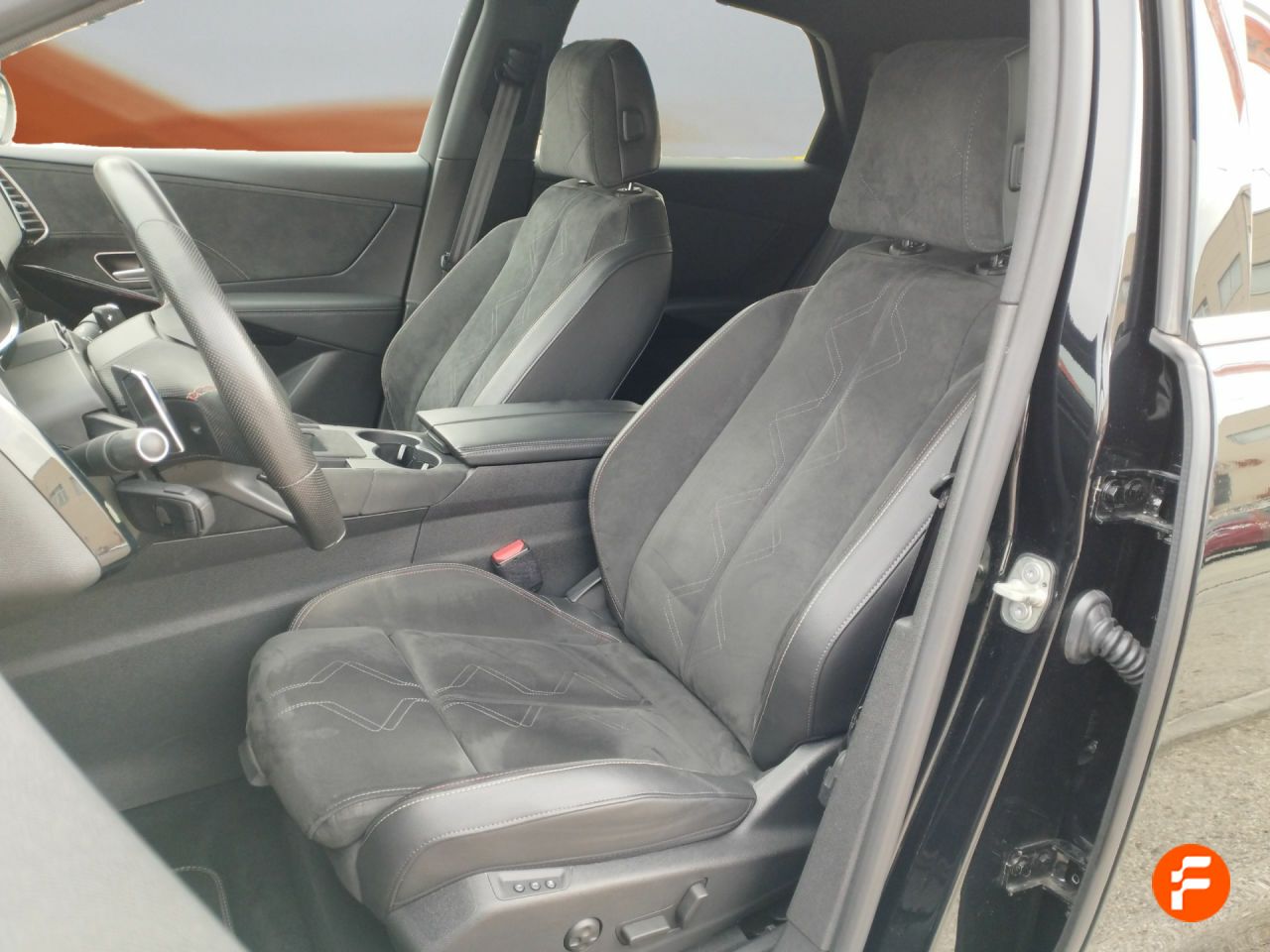 Foto DS Automobiles DS 7 12