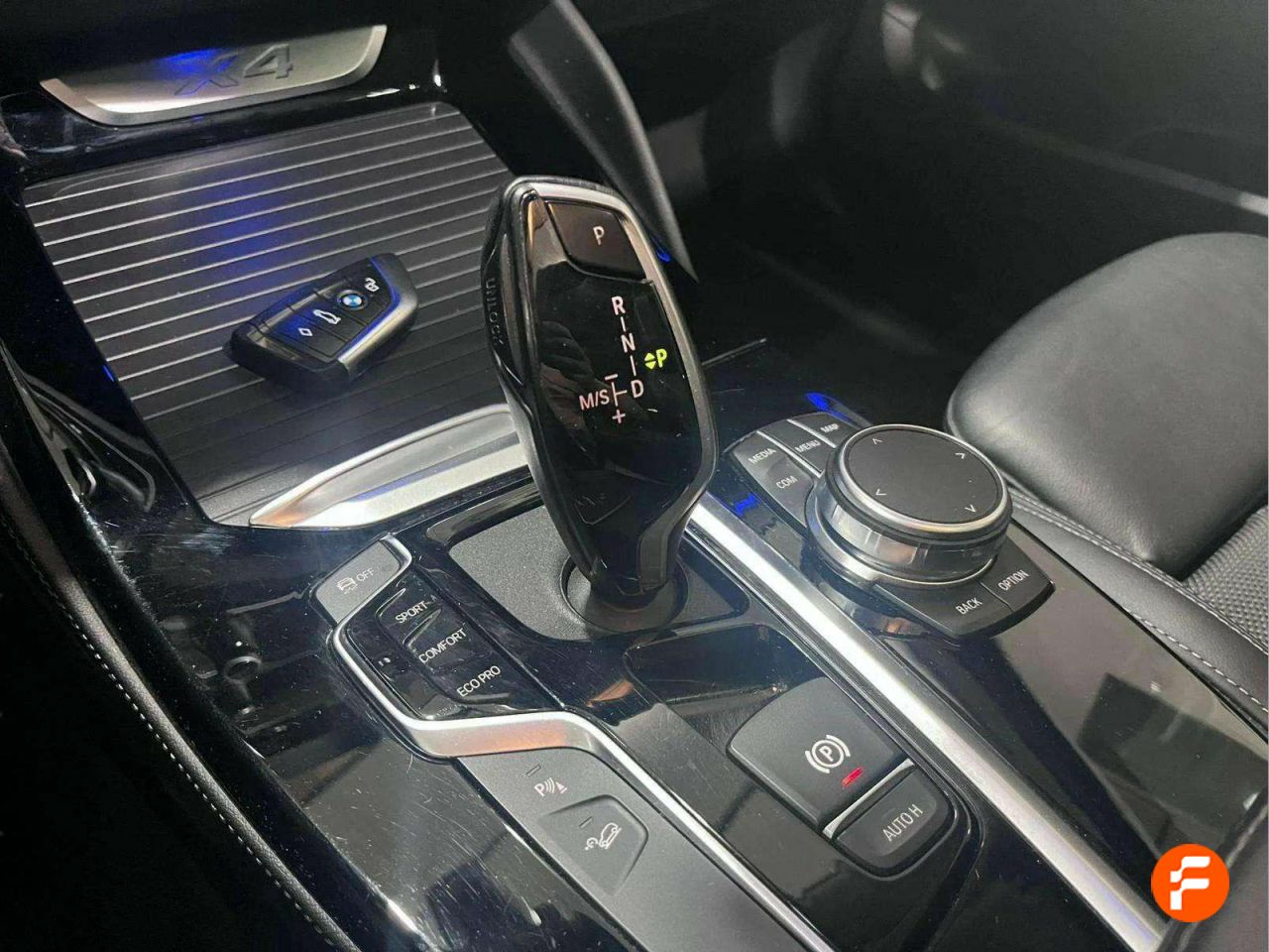 Foto BMW X4 20
