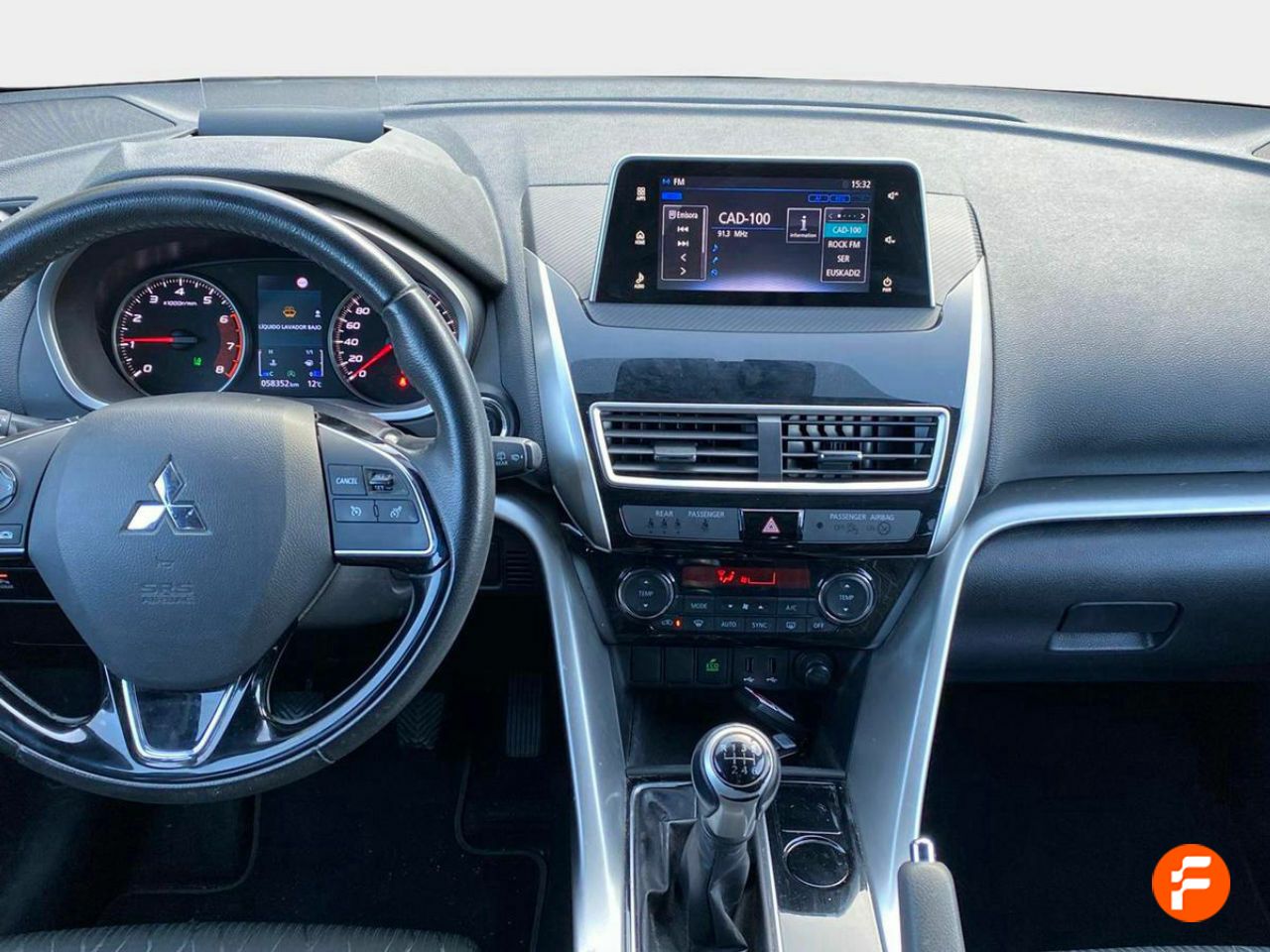 Foto Mitsubishi Eclipse Cross 9