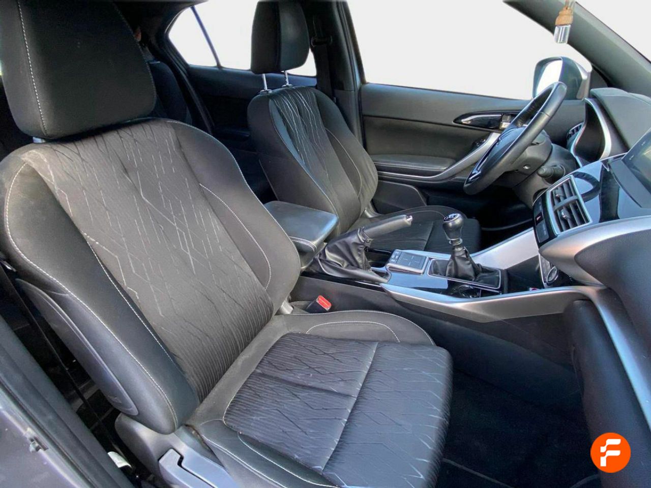 Foto Mitsubishi Eclipse Cross 15