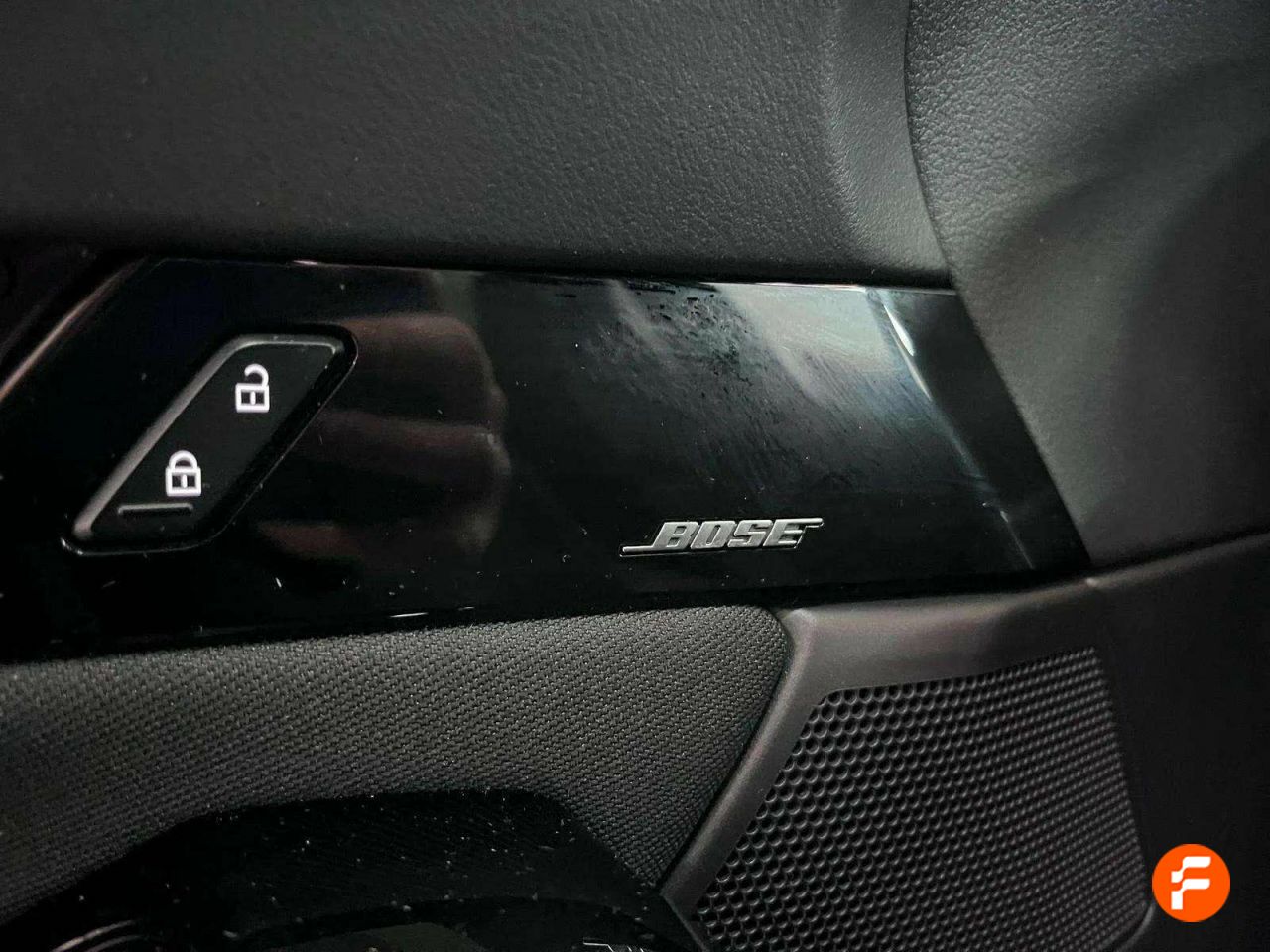 Foto Mazda CX-30 10