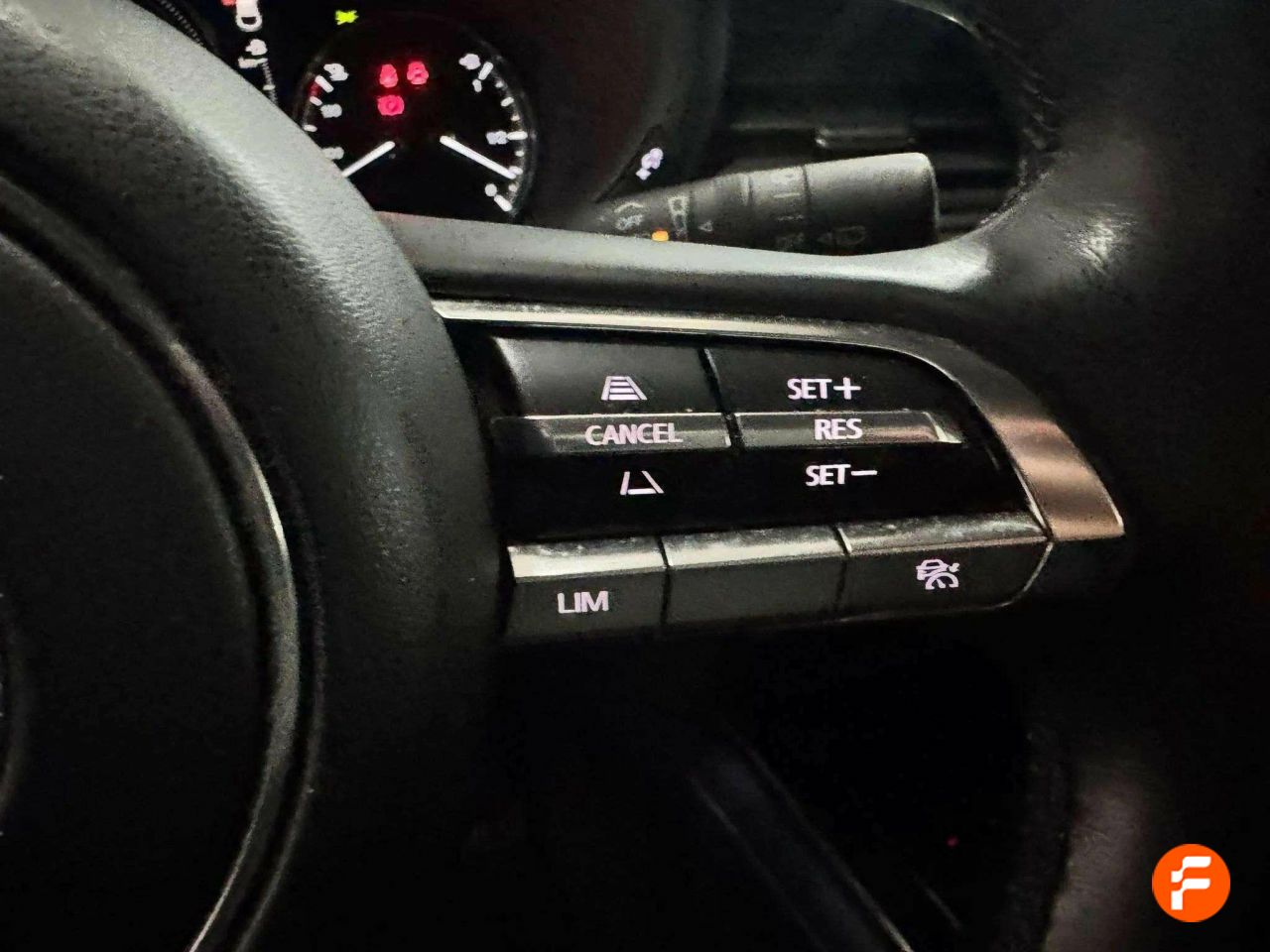 Foto Mazda CX-30 16