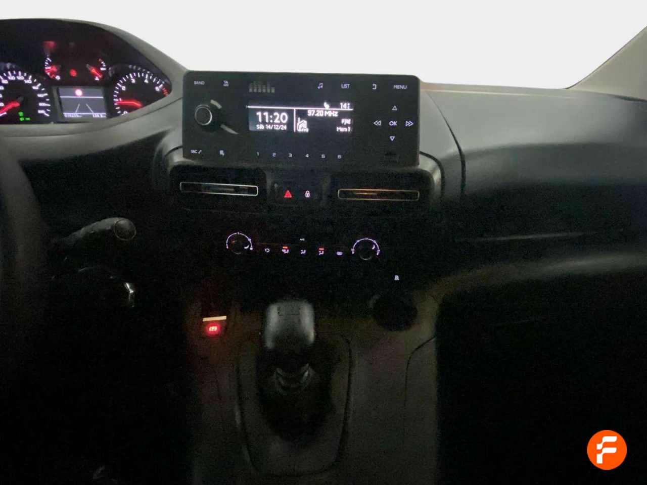 Foto Peugeot Rifter 9