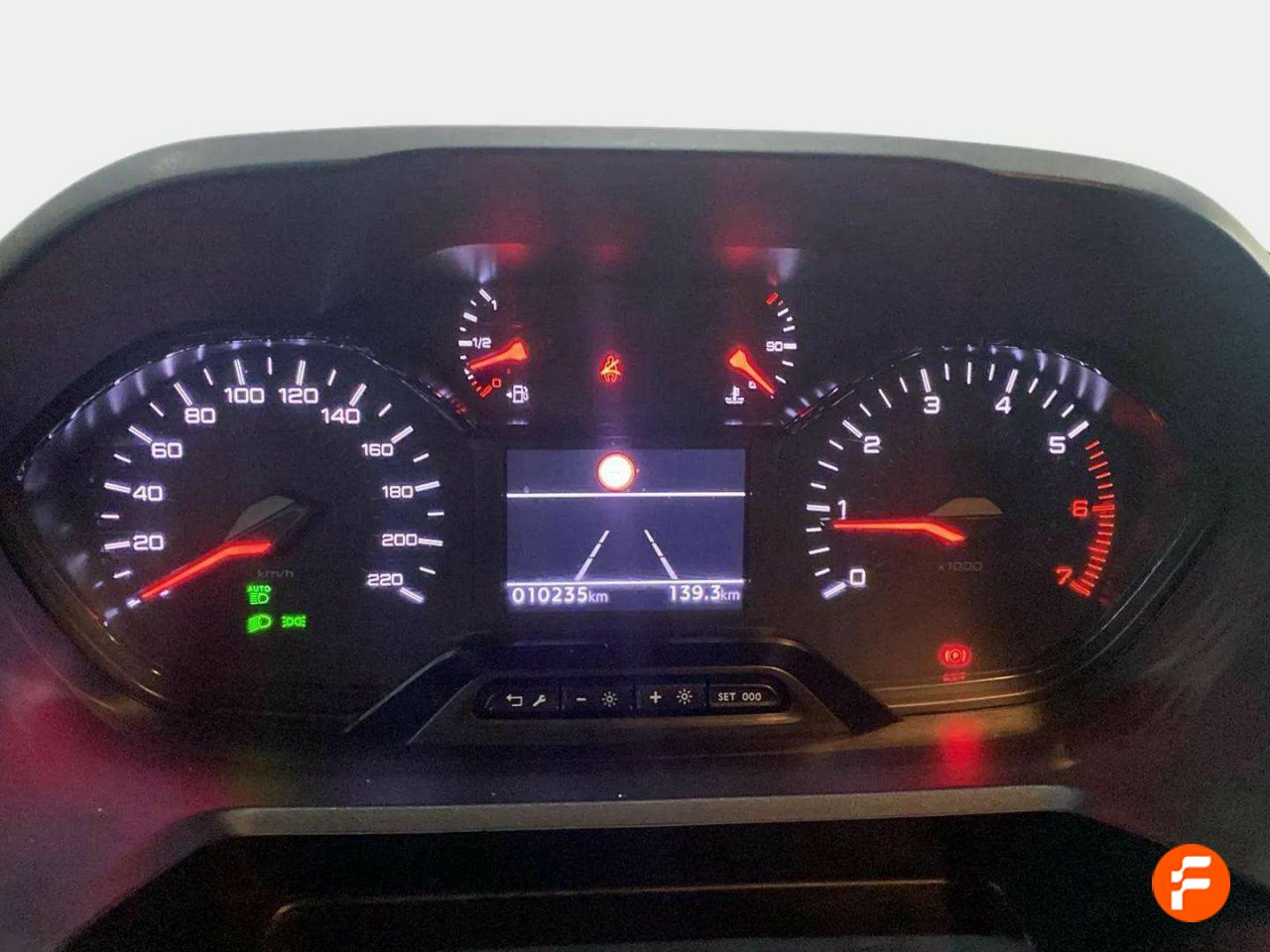 Foto Peugeot Rifter 10
