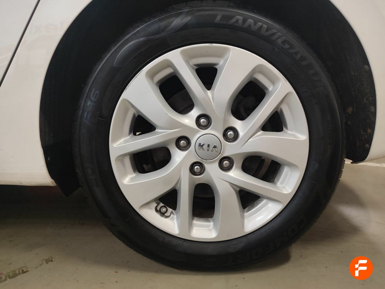 Foto Kia Carens 19