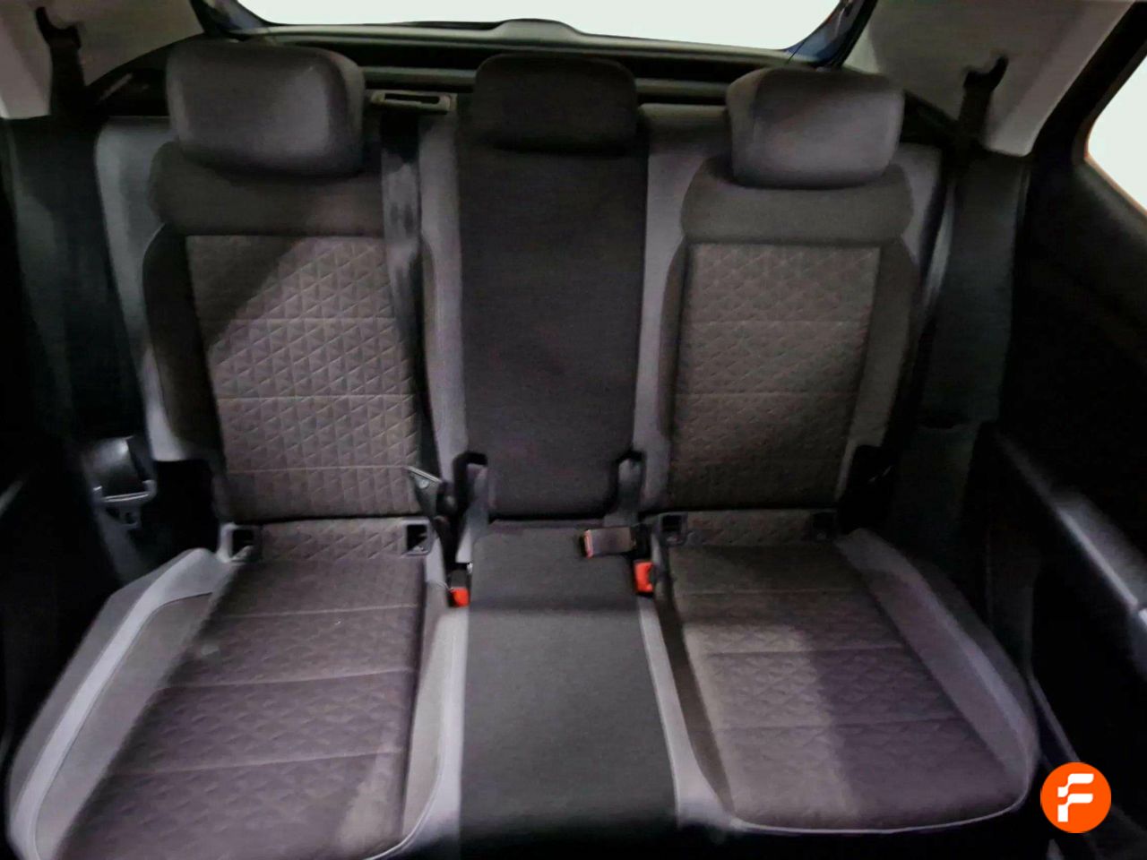 Foto Volkswagen T-Cross 15