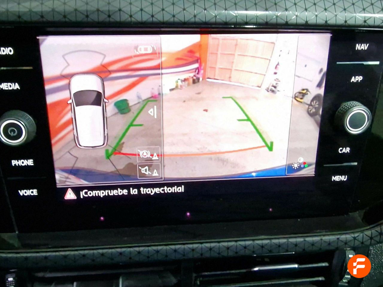 Foto Volkswagen T-Cross 21