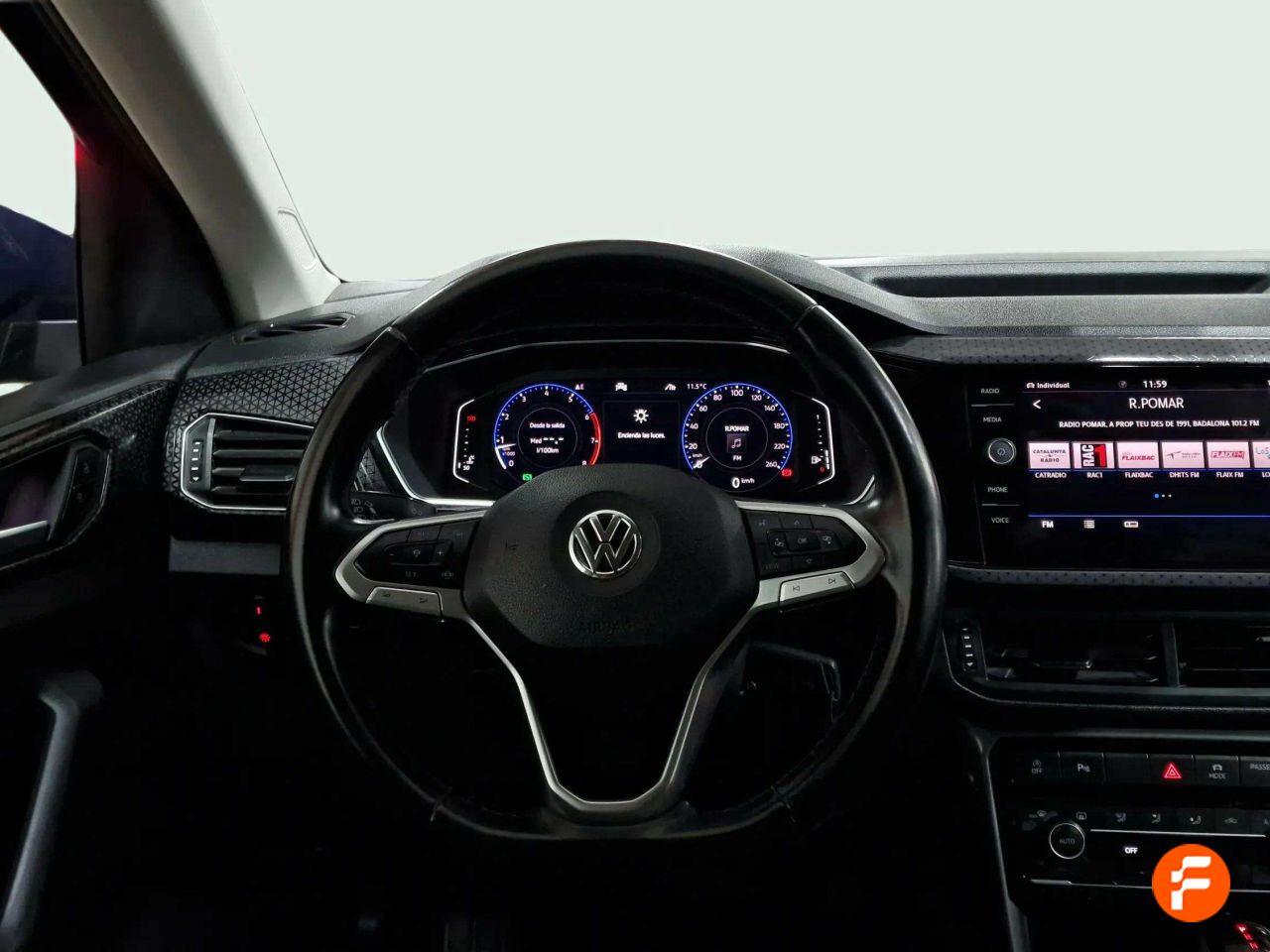 Foto Volkswagen T-Cross 24