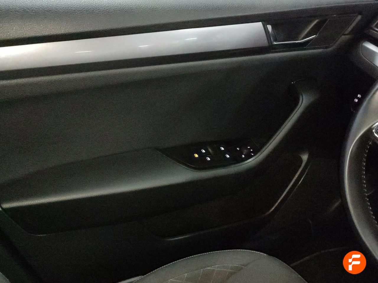 Foto Skoda Superb 16