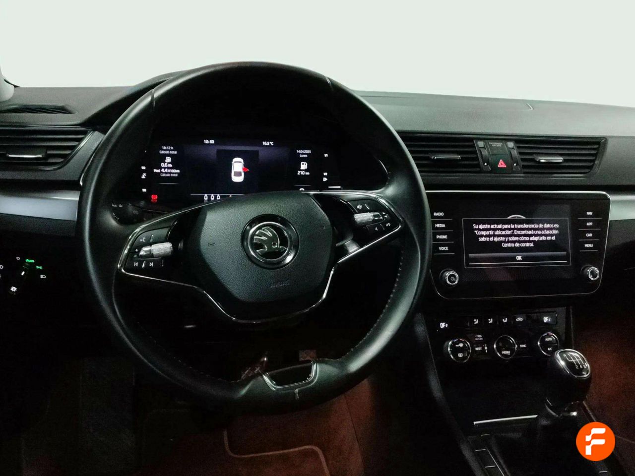 Foto Skoda Superb 18