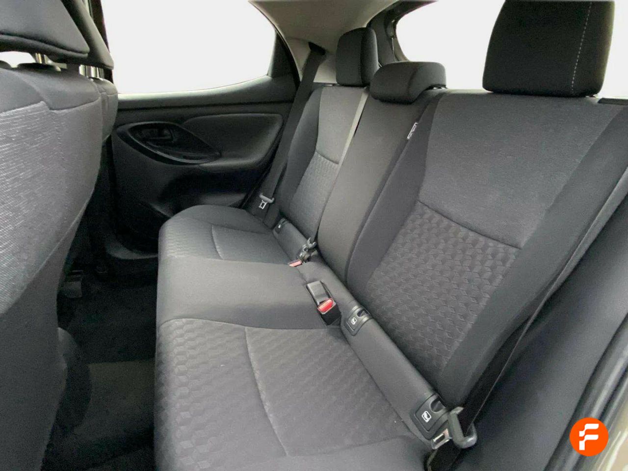 Foto Toyota Yaris 17