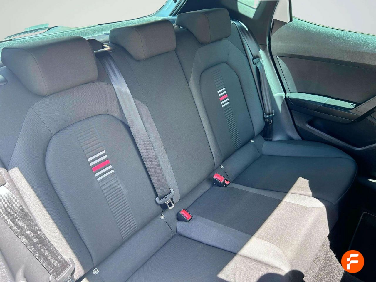 Foto Seat Ibiza 16
