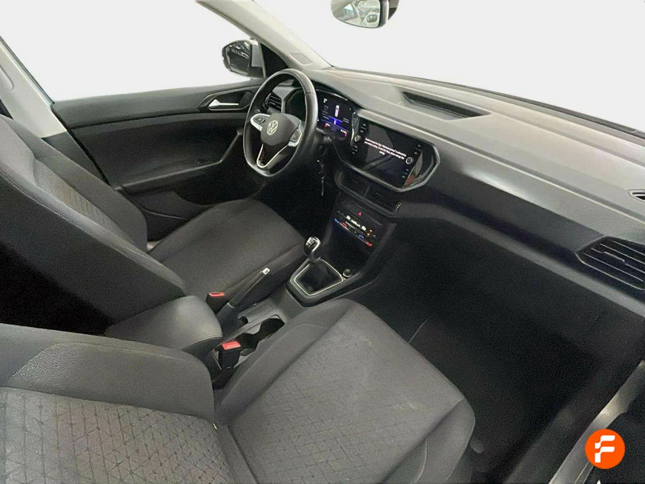 Foto Volkswagen T-Cross 15