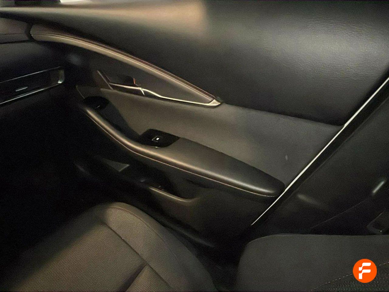 Foto Mazda CX-30 11