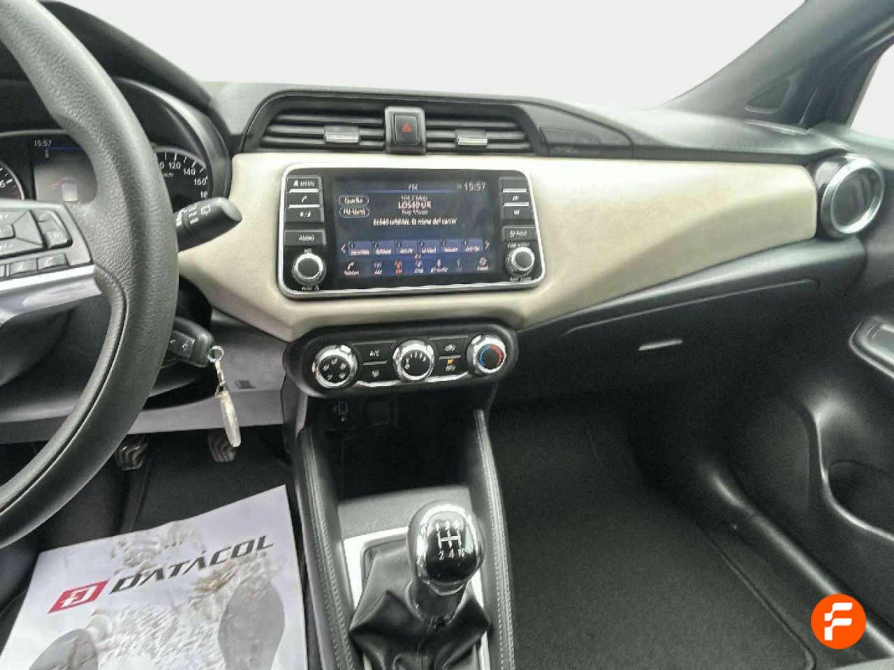 Foto Nissan Micra 11